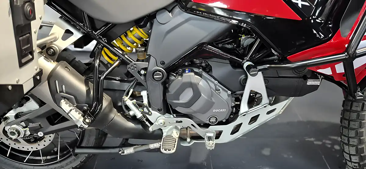 Used 2025 Ducati Desertx Discovery - Interior and Exterior details 4