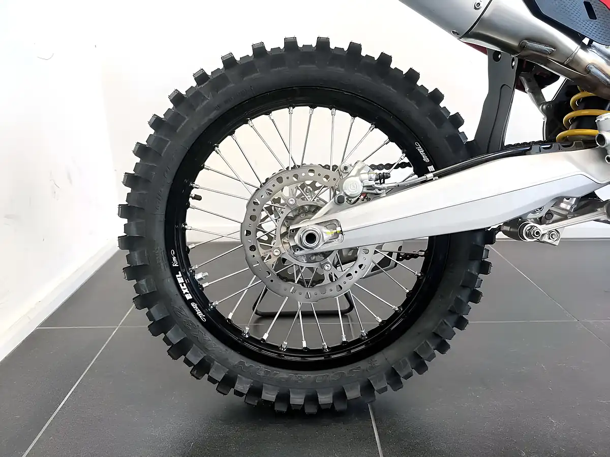 Used 2025 Ducati Desmo450 Mx - Interior and Exterior details 5