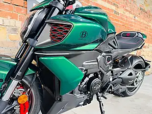 Used 2025 Ducati Diavel V4 Bentley 301 of 500 Green - Interior and Exterior details 16