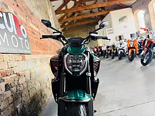 Used 2025 Ducati Diavel V4 Bentley 301 of 500 Green - Interior and Exterior details 18