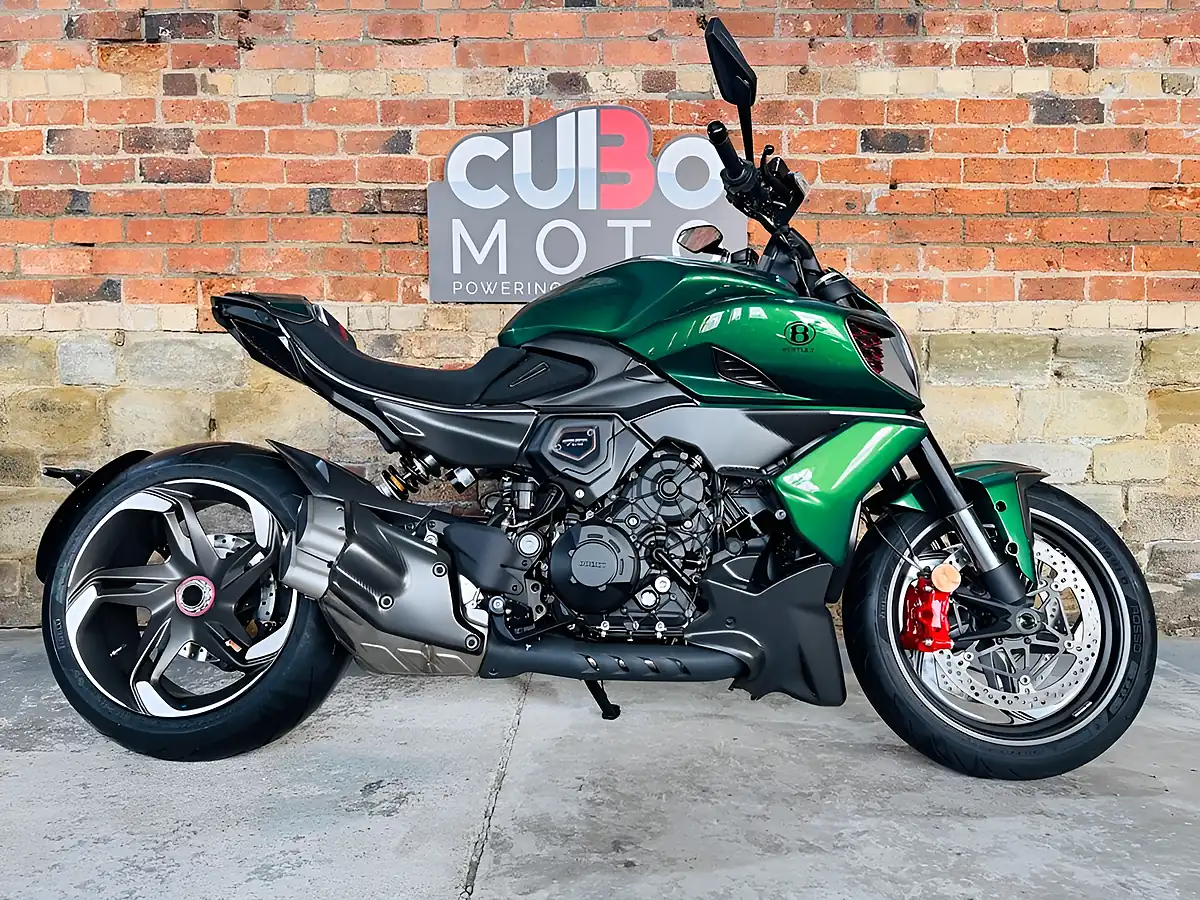 Used 2025 Ducati Diavel V4 Bentley 301 of 500 Green - Interior and Exterior details 2