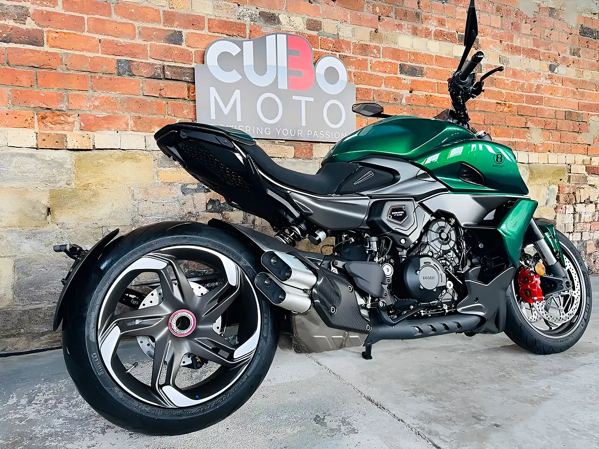 Used 2025 Ducati Diavel V4 Bentley 301 of 500 Green - Interior and Exterior details 4