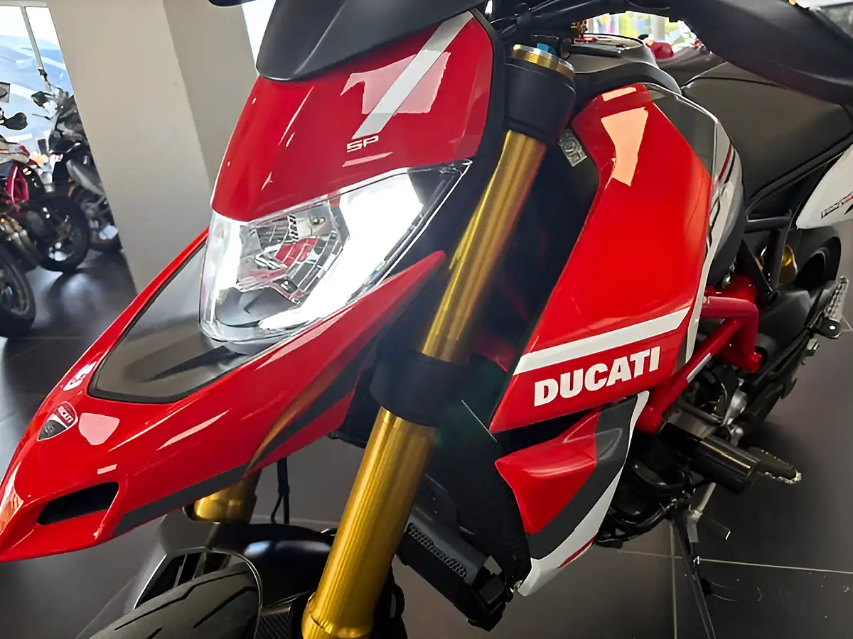 Used 2025 Ducati Hypermotard 950 Sp Multi-Coloured - Interior and Exterior details 17