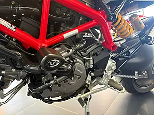 Used 2025 Ducati Hypermotard 950 Sp Multi-Coloured - Interior and Exterior details 18