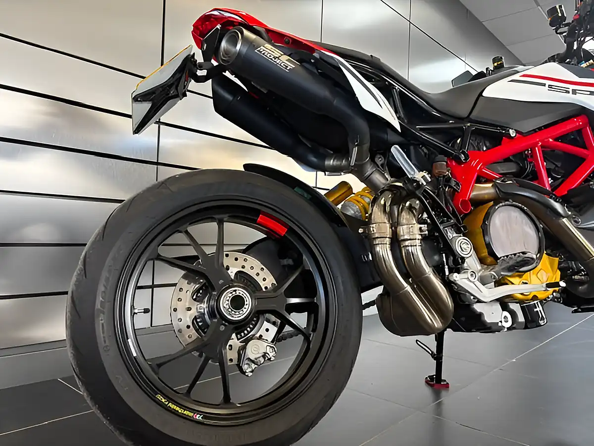Used 2025 Ducati Hypermotard 950 Sp Multi-Coloured - Interior and Exterior details 8