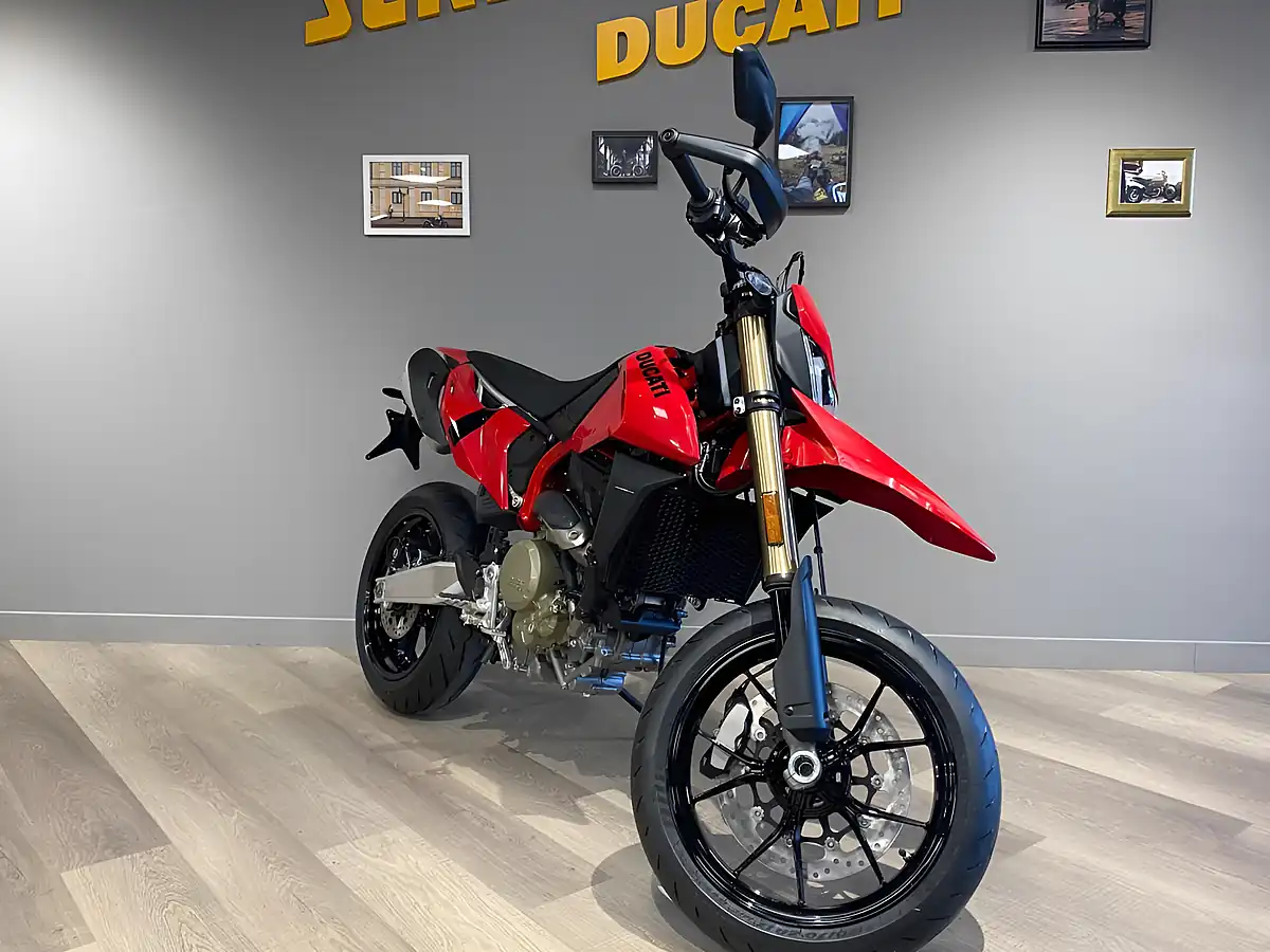 Used 2025 Ducati Hypermotard - Interior and Exterior details 4