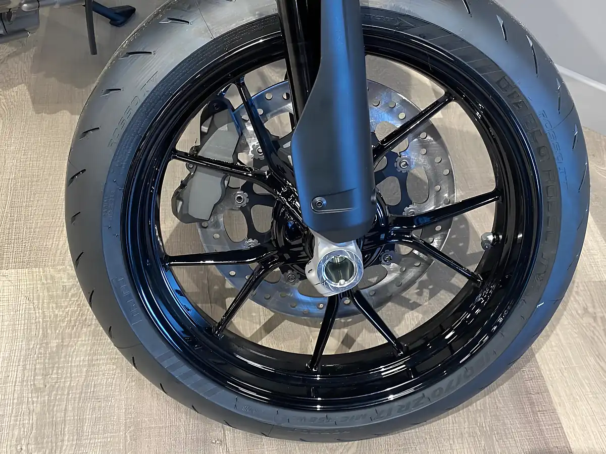 Used 2025 Ducati Hypermotard - Interior and Exterior details 7