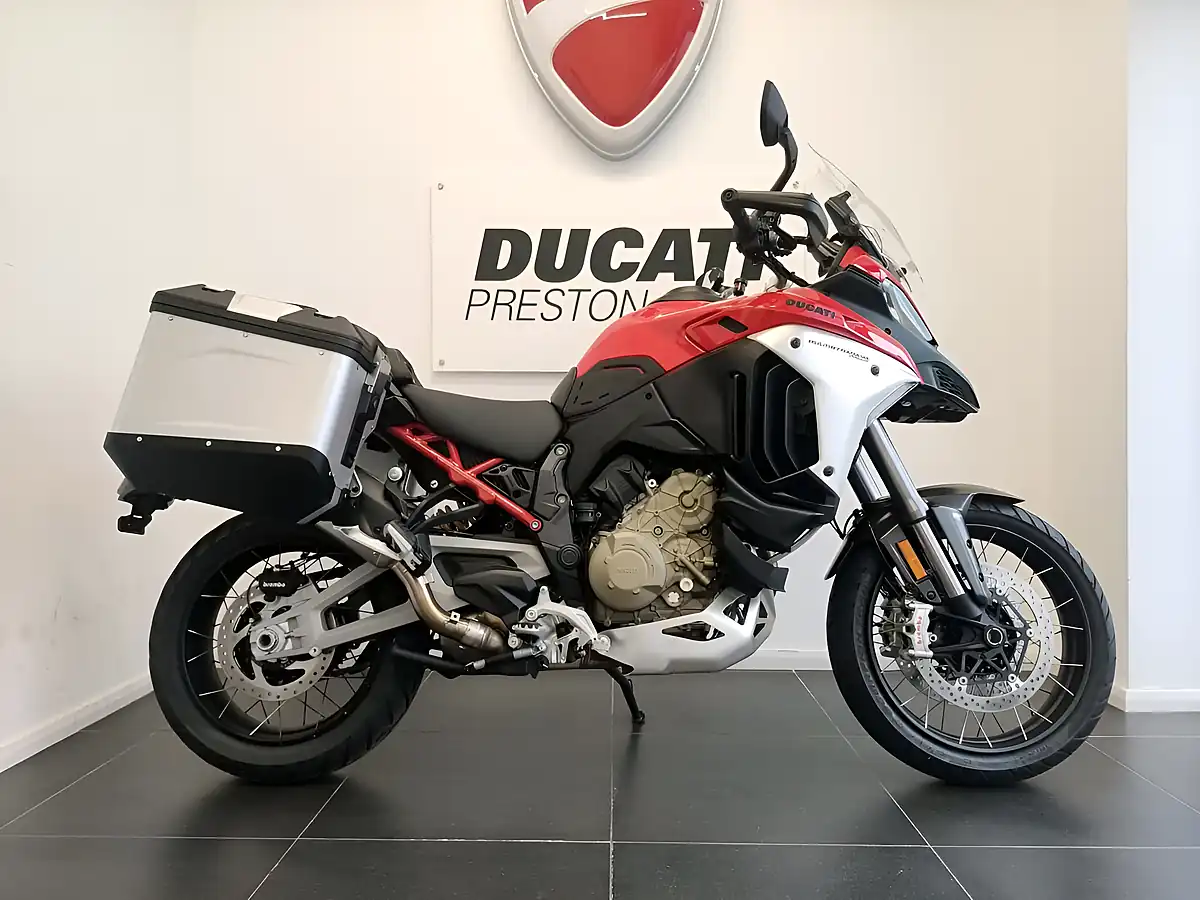 Used 2025 Ducati Hypermotard Mono - Interior and Exterior details 18
