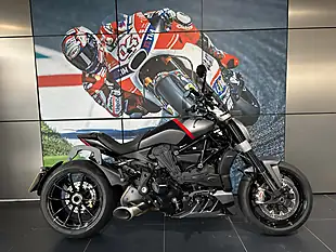 Used 2025 Ducati Hypermotard Mono - Interior and Exterior details 9
