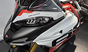 Used 2025 Ducati Multistrada RS - Interior and Exterior details 16