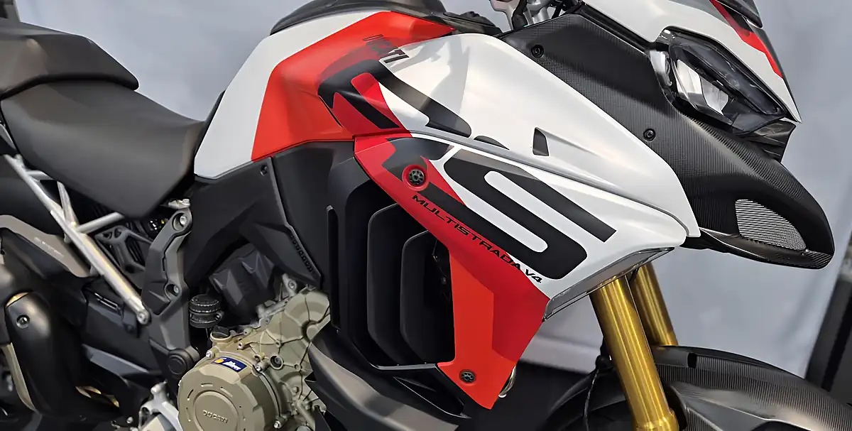 Used 2025 Ducati Multistrada RS - Interior and Exterior details 8