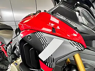 Used 2025 Ducati Multistrada V4 Pikes Peak Multi-Coloured - Interior and Exterior details 13