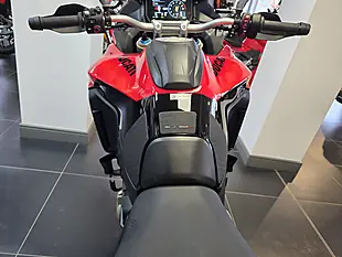 Used 2025 Ducati Multistrada V4 Pikes Peak Multi-Coloured - Interior and Exterior details 12