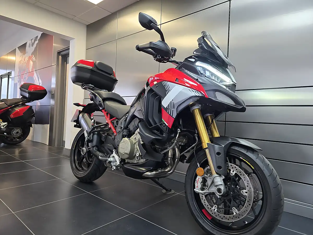 Used 2025 Ducati Multistrada V4 Pikes Peak Multi-Coloured - Interior and Exterior details 2