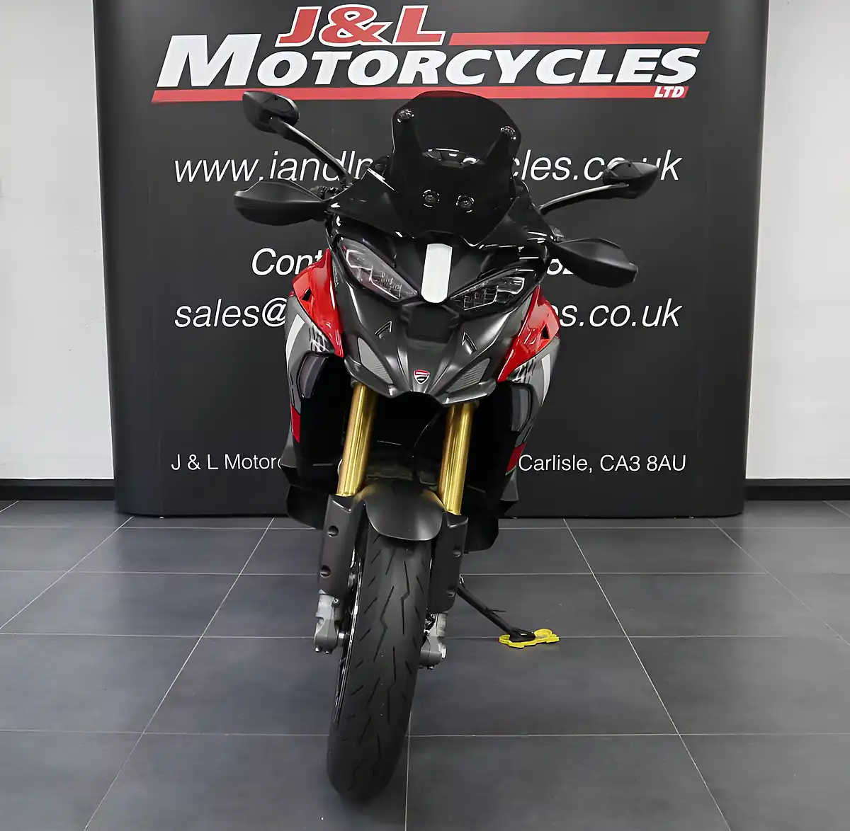 Used 2025 Ducati Multistrada V4 Pikes Peak Multi - Interior and Exterior details 4