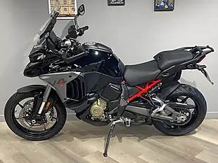 Used 2025 Ducati Multistrada V4 Sport T&r Thrilling Black - Interior and Exterior details 2