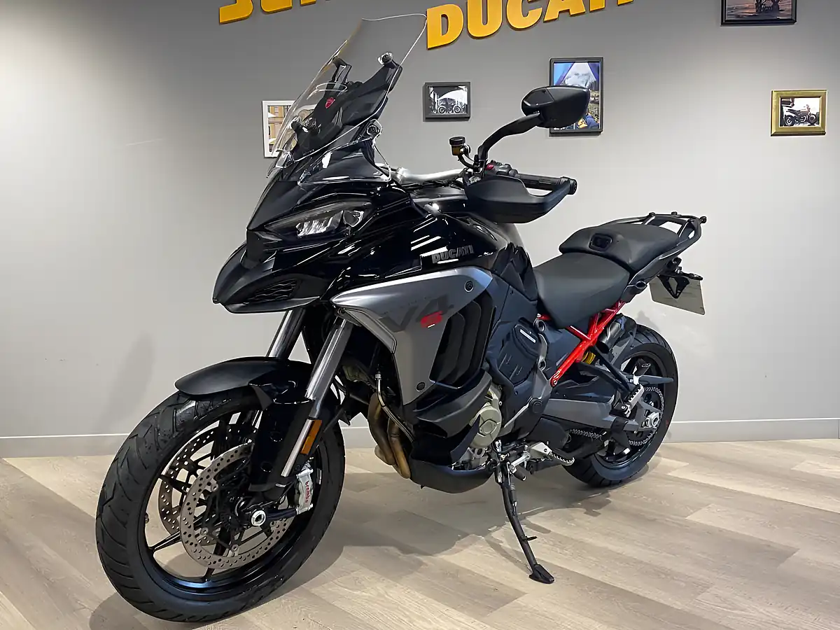 Used 2025 Ducati Multistrada V4 Sport T&r Thrilling Black - Interior and Exterior details 4
