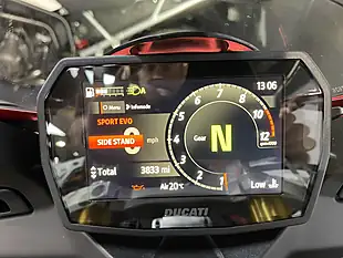 Used 2025 Ducati Panigale V2 S - Interior and Exterior details 14