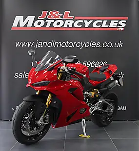 Used 2025 Ducati Panigale V2 S Red - Interior and Exterior details 5