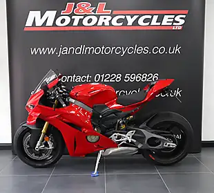 Used 2025 Ducati Panigale V4 S Red - Interior and Exterior details 7