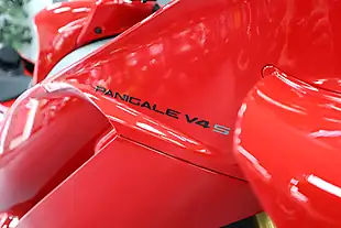 Used 2025 Ducati Panigale V4 S Red - Interior and Exterior details 8