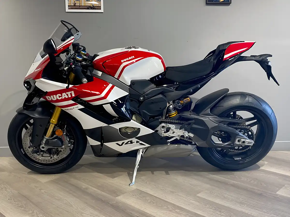 Used 2025 Ducati Panigale V4 Tricolor - Interior and Exterior details 2