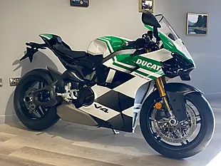 Used 2025 Ducati Panigale V4 Tricolor - Interior and Exterior details 3