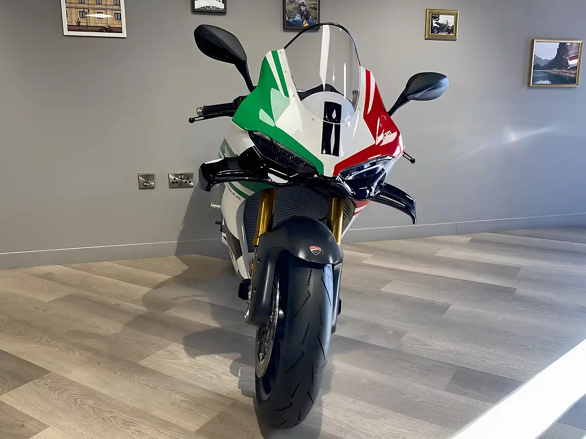 Used 2025 Ducati Panigale V4 Tricolor - Interior and Exterior details 5