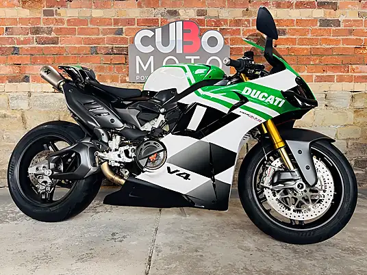 2025 Ducati Panigale V4 Tricolore