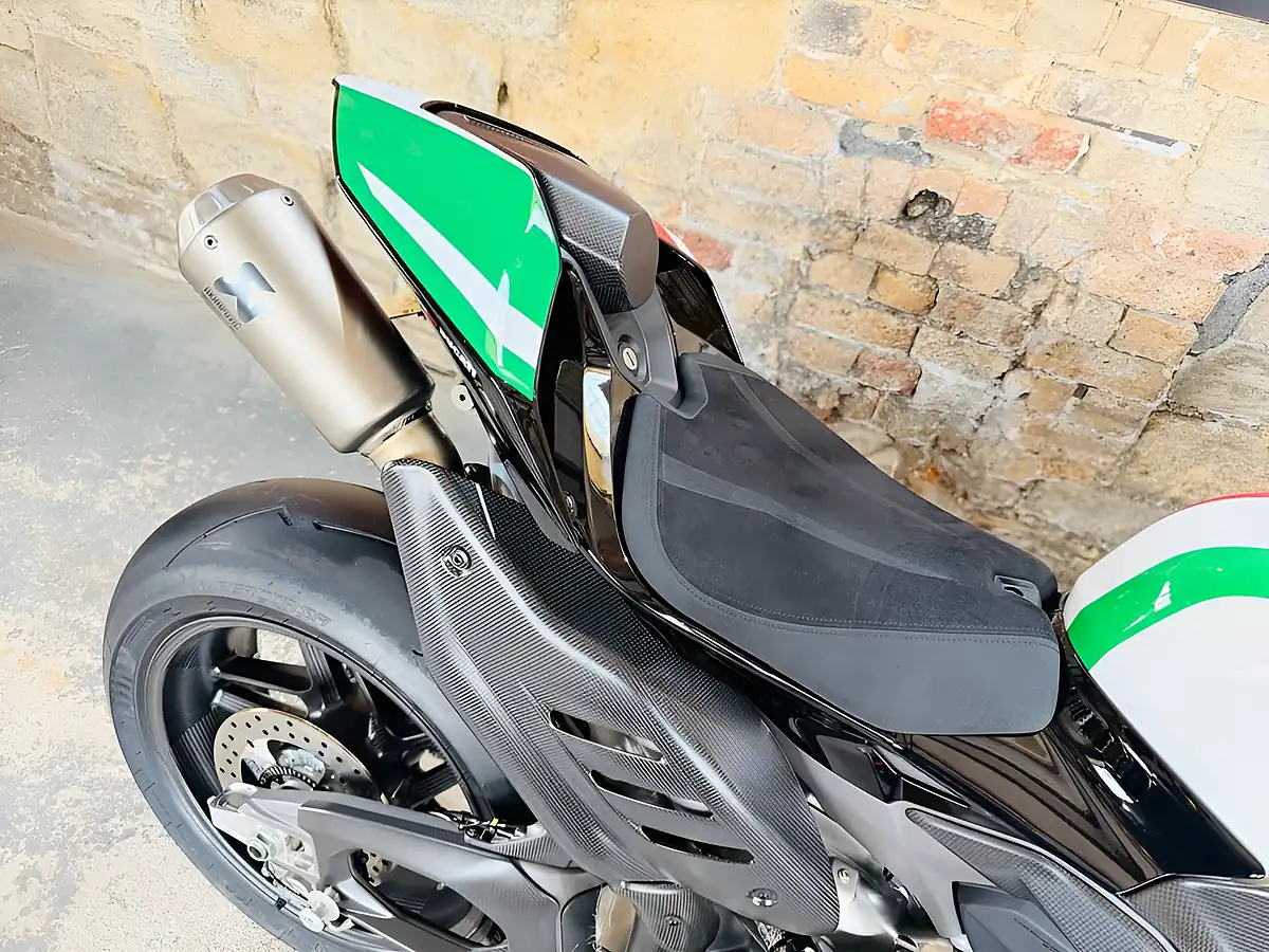 Used 2025 Ducati Panigale V4 Tricolore Multicolour - Interior and Exterior details 9