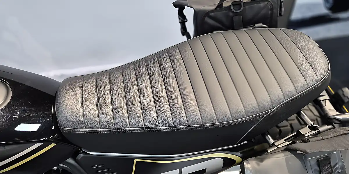 Used 2025 Ducati Scr Full Throttle Full Throttle - Interior and Exterior details 9