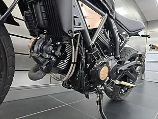 Used 2025 Ducati Scrambler 10° Anniversario Rizoma Edition Multi-Coloured - Interior and Exterior details 16