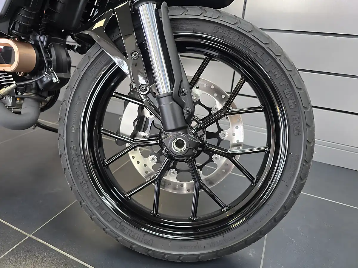 Used 2025 Ducati Scrambler 10° Anniversario Rizoma Edition Multi-Coloured - Interior and Exterior details 4