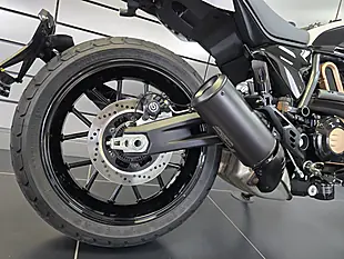 Used 2025 Ducati Scrambler 10° Anniversario Rizoma Edition Multi-Coloured - Interior and Exterior details 8
