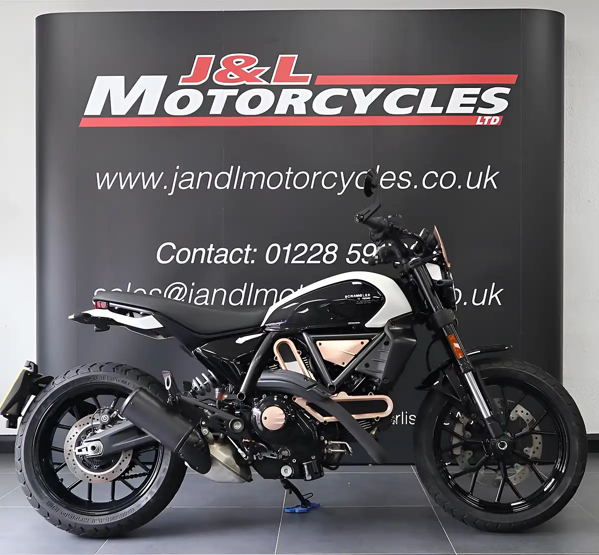 Used 2025 Ducati Scrambler 10th Anniversary Rizoma Edition 10th Anniversary Rizoma Edition Other - Front View