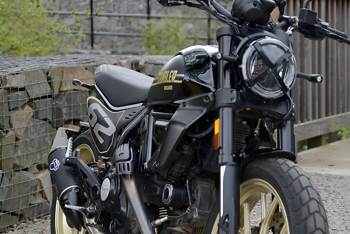 Used 2025 Ducati Scrambler 800 Full Throttle Black - Interior and Exterior details 14