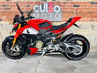 Used 2025 Ducati Streetfighter V4S Evo 2 Red - Interior and Exterior details 11