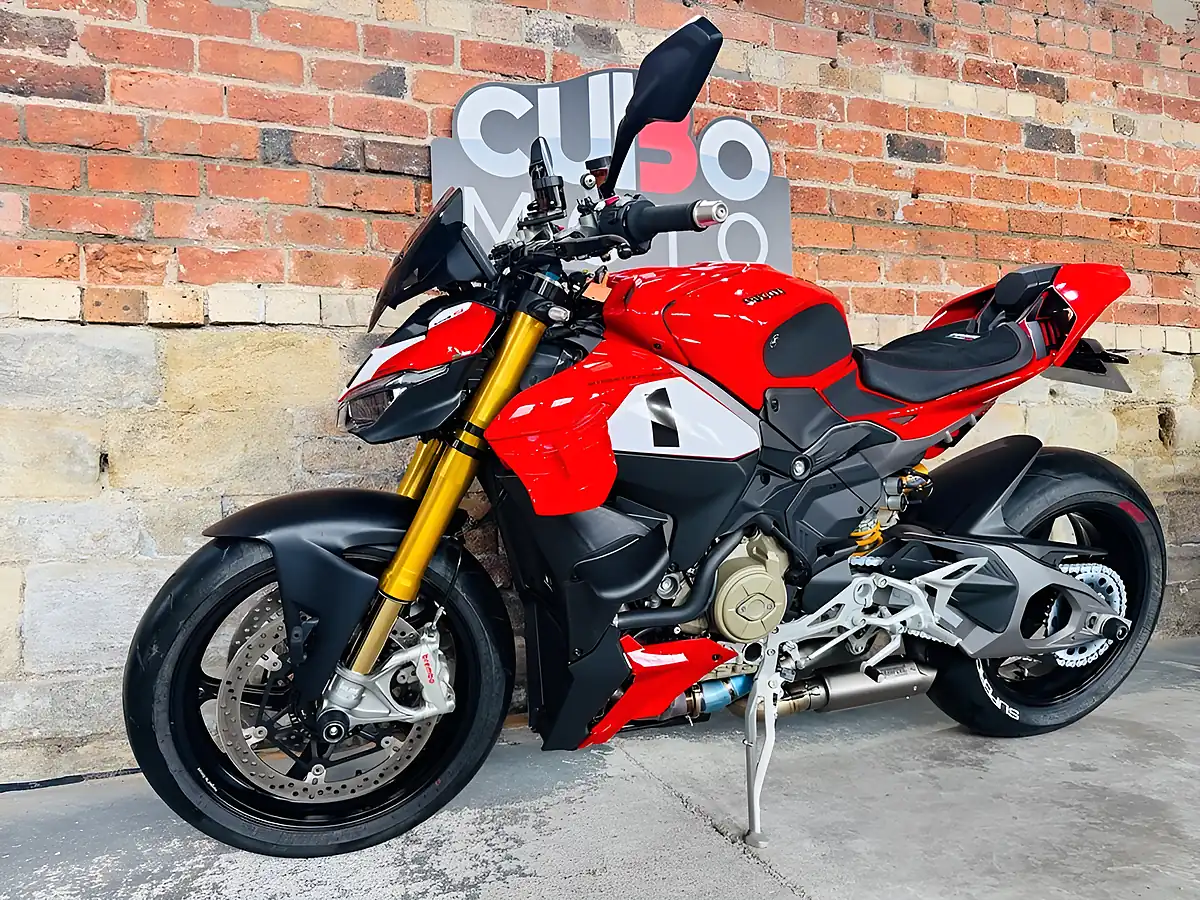 Used 2025 Ducati Streetfighter V4S Evo 2 Red - Interior and Exterior details 12
