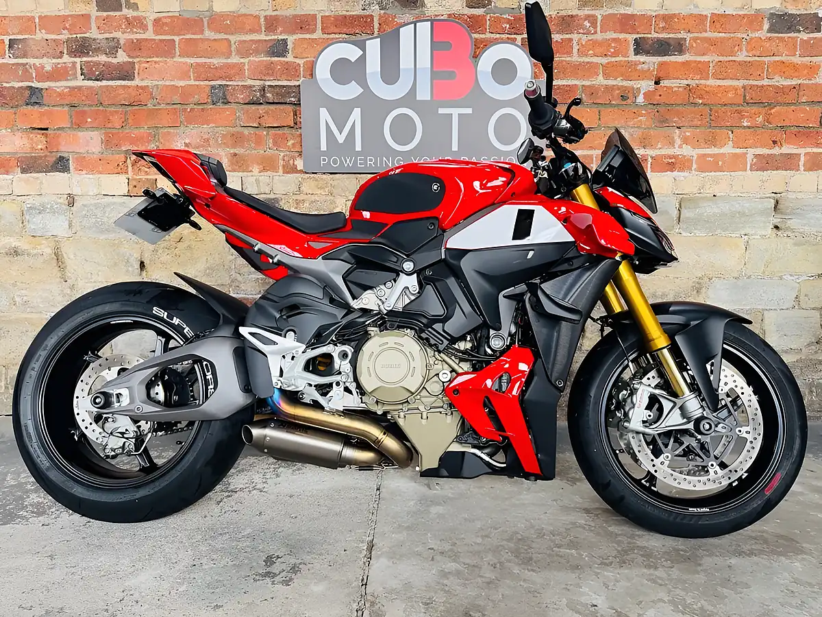 Used 2025 Ducati Streetfighter V4S Evo 2 Red - Interior and Exterior details 2