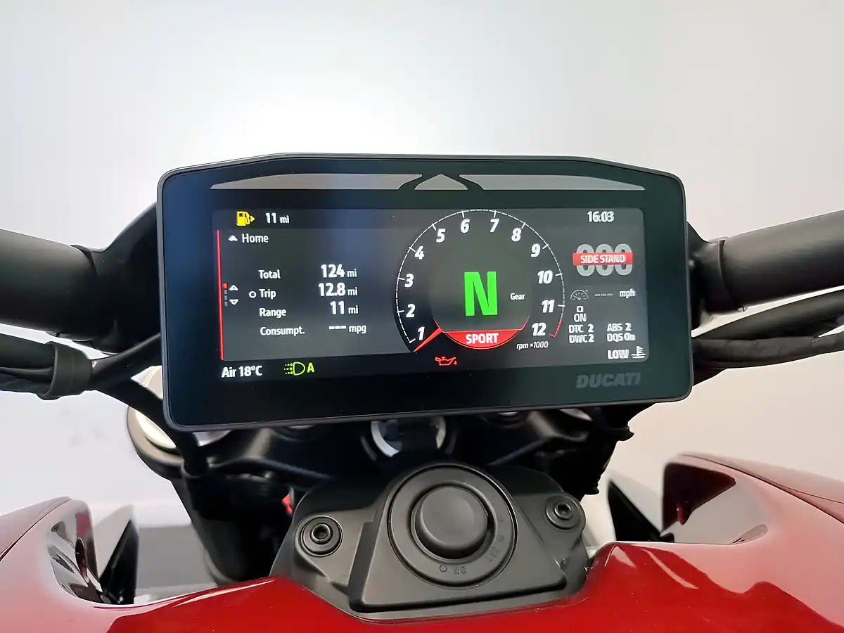 Used 2025 Ducati Xdiavel Burning Red - Interior and Exterior details 4
