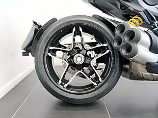 Used 2025 Ducati Xdiavel Burning Red - Interior and Exterior details 5