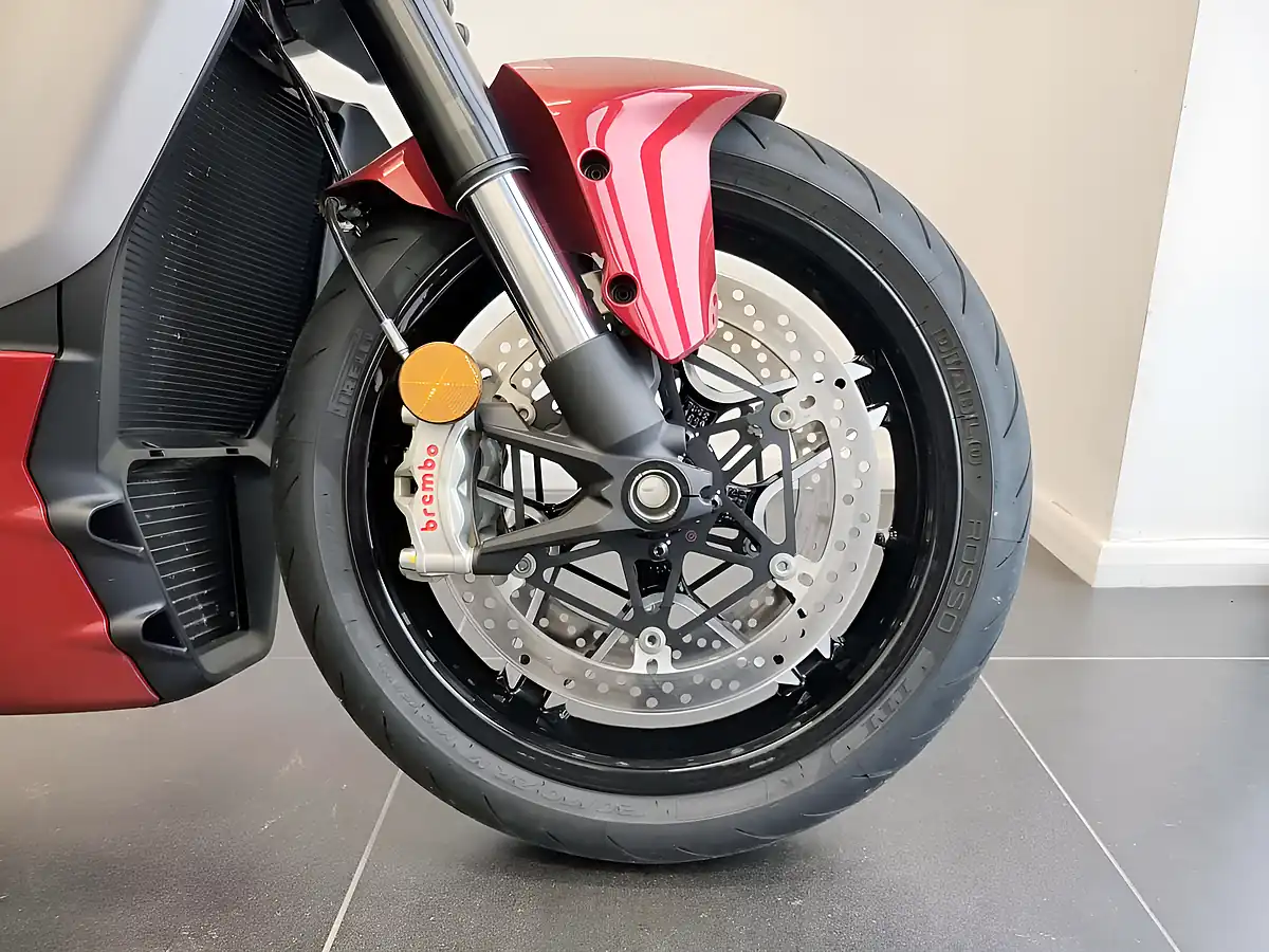 Used 2025 Ducati Xdiavel Burning Red - Interior and Exterior details 7