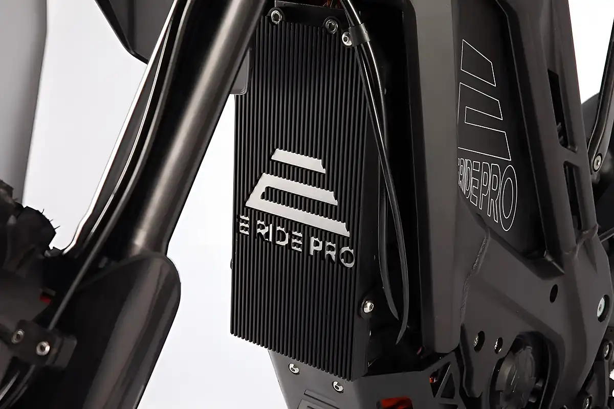 Used 2025 E Ride Pro Sr - Front View
