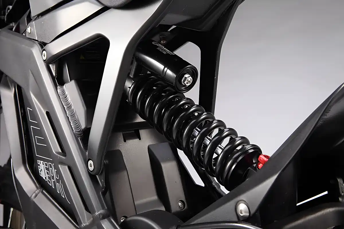 Used 2025 E Ride Pro Sr - Interior and Exterior details 5