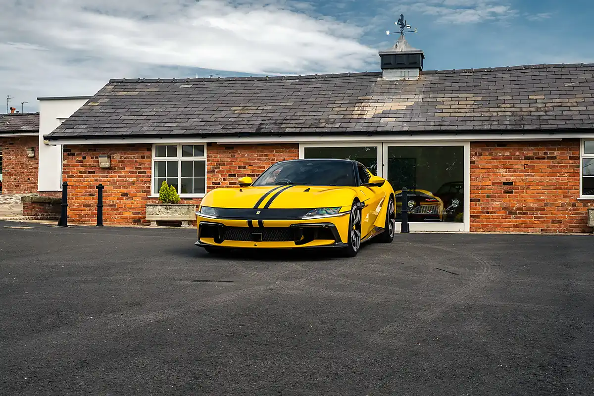Used 2025 Ferrari 12Cilindri Giallo Modena - Interior and Exterior details 14
