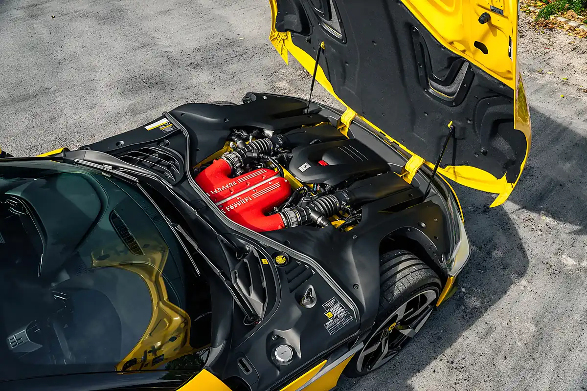 Used 2025 Ferrari 12Cilindri Giallo Modena - Interior and Exterior details 7