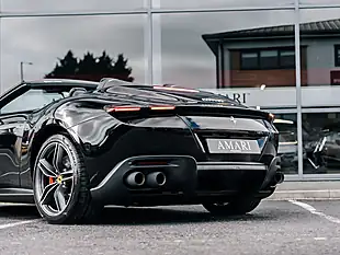 Used 2025 Ferrari Roma Spider Nero - Interior and Exterior details 15
