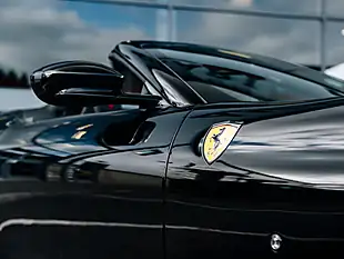 Used 2025 Ferrari Roma Spider Nero - Interior and Exterior details 18
