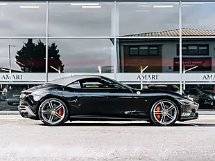 Used 2025 Ferrari Roma Spider Nero - Interior and Exterior details 3