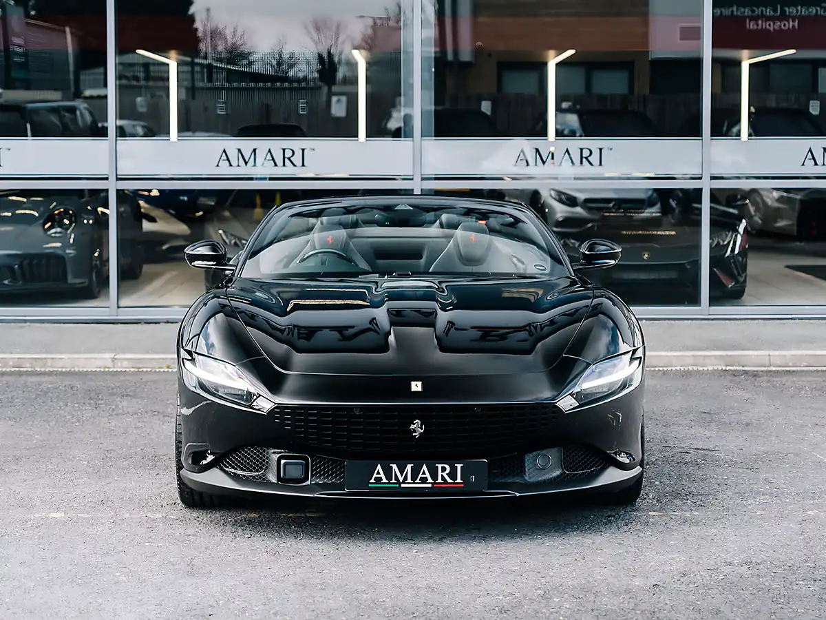 Used 2025 Ferrari Roma Spider Nero - Interior and Exterior details 6
